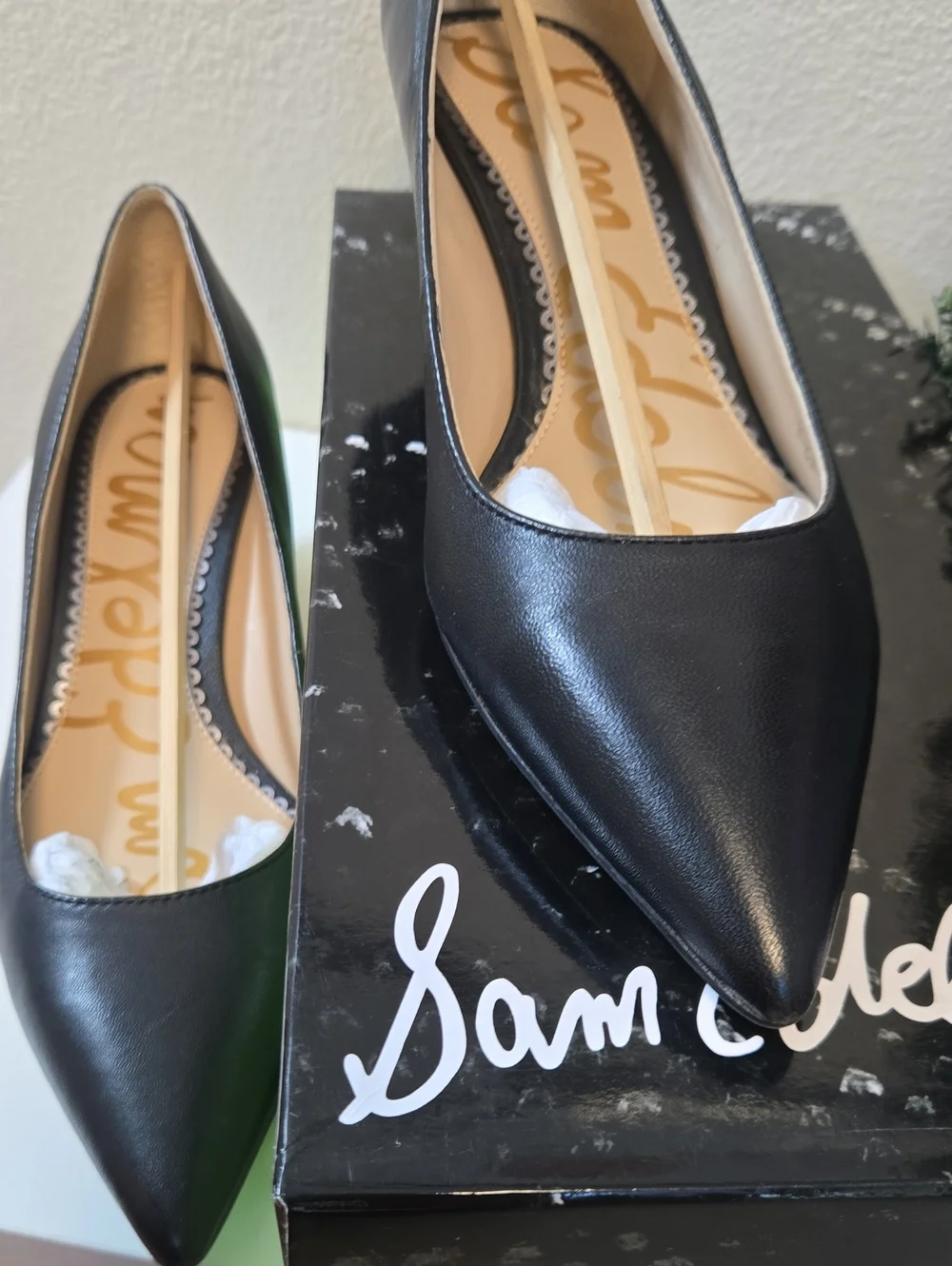 EUC Sam Edelman Black Leather Pointed Toe Stiletto Pumps